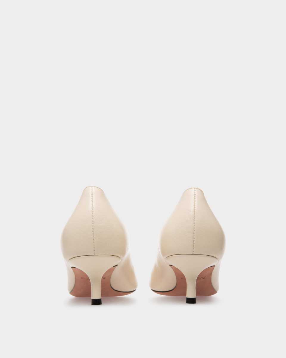 Bally Evanca Leather Pumps White | VASFW4532