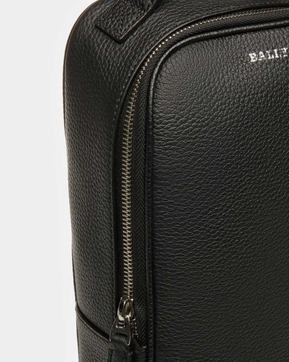 Bally Halikho Leather Sling Bag Black | VBJPT1438